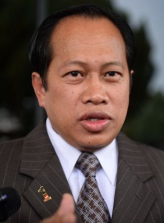 Big Mistake If We Clash With Pas Warns Umno Man Malaysianow
