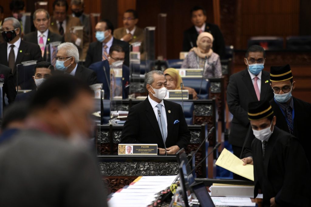 muhyiddin-dewan-rakyat-2-bernama-031220-1024x682-1