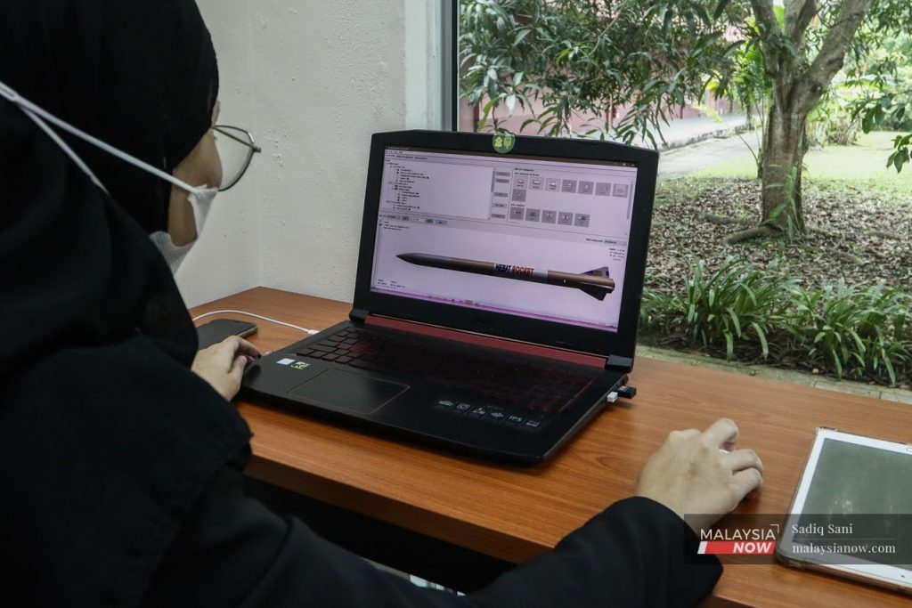 Cabaran misi sulung pelajar Malaysia lancar roket di Amerika Syarikat ...